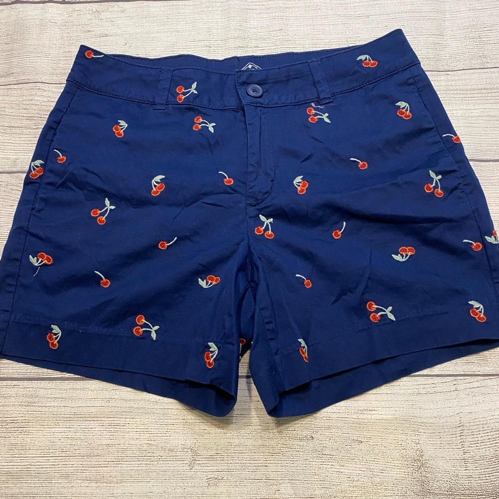 St. Johns Bay Womens Shorts Navy Blue Cherry Embroidered Mid Rise Size 8.